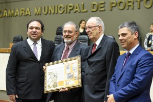Outorga do Título de Cidadão de Porto Alegre ao senhor Dietmar Fernando Albretch. Na foto: Vereador Dr. Thaigo Duarte, proponente da homenagem, vereador Bernardino Vendrusculo, o homenageado, Dietmar Fernando Albretch e o presidente da CMPA, vereador Cássio Trogildo.