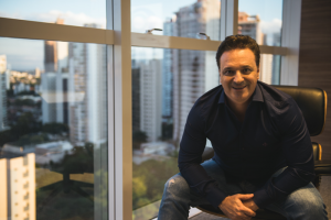 Dr.-Fernando-Massi-socio-fundador-da-OrthoDontic-1