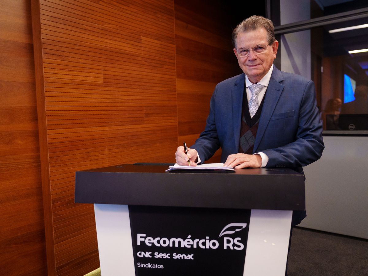 O empresário Luiz Carlos Bohn tomou posse, administrativa fotos de Carlos Machado